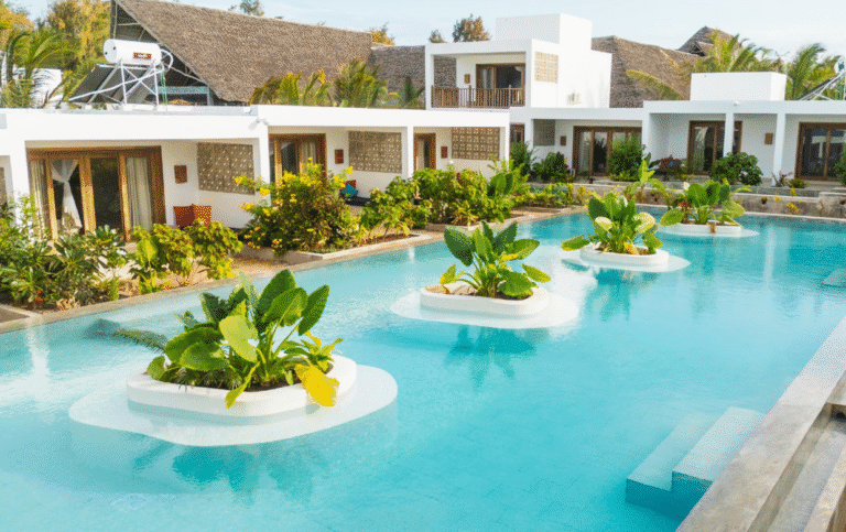1920x1280_Legendary_Beach_Resort2-1240x780