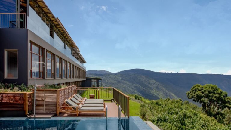 304gNgorongoroLodge_MeliaCollection-Pool