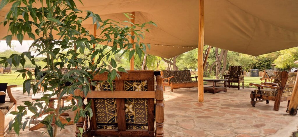 Maasai Giraffe Eco Lodge