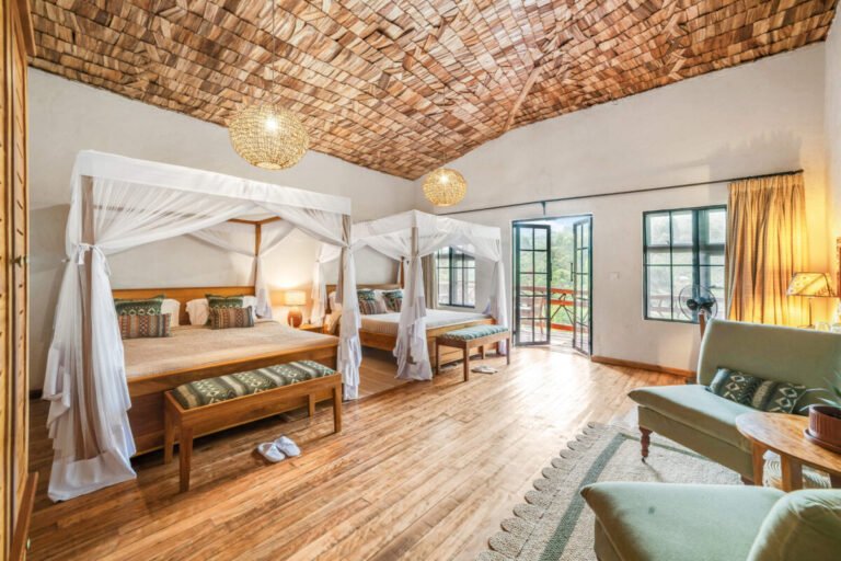 mahogany-springs_bwindi-impenetrable-forest_uganda_-premium-suite-1200x800